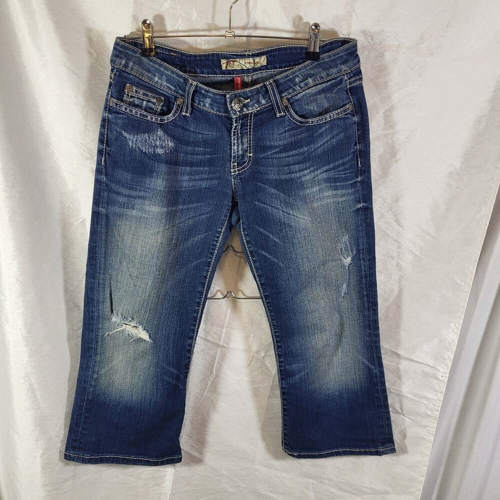 BKE Stella Capri Jeans Distressed Medium Wash Denim